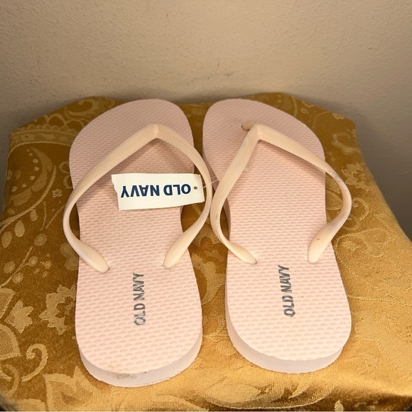 NEW OLD NAVY SIZE 7 PASTEL PINK FLIP FLOPS TRAVEL DORM LIGHTWEIGHT - Picture 3 of 6
